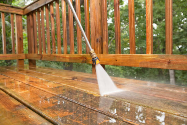 Best Sidewalk Pressure Washing  in Bratenahl, OH